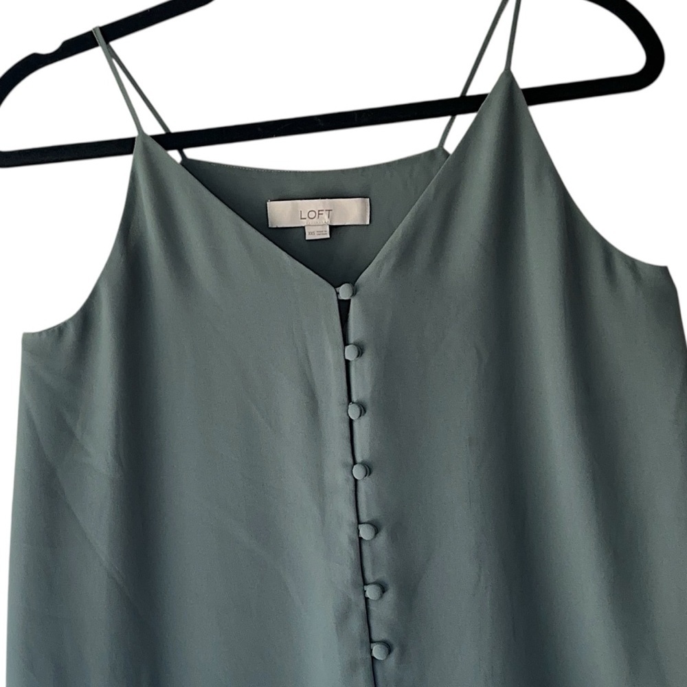 LOFT | NWOT BUTTON FRONT CAMISOLE TOP FULLY LINED SPAGHETTI STRAPS | XXS - Picture 2 of 9